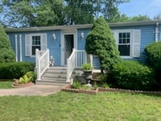 1661 Old Country Road 423, Riverhead, NY 11901