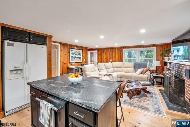 41 Bellot Road, Ringwood, NJ 07456