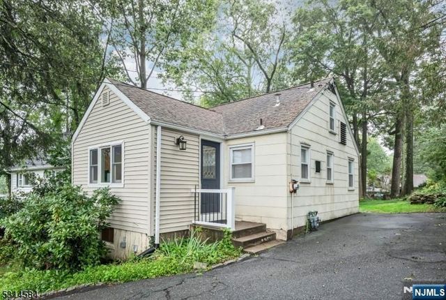 41 Bellot Road, Ringwood, NJ 07456