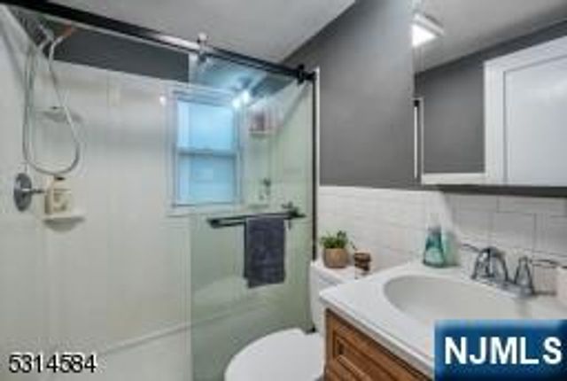 41 Bellot Road, Ringwood, NJ 07456