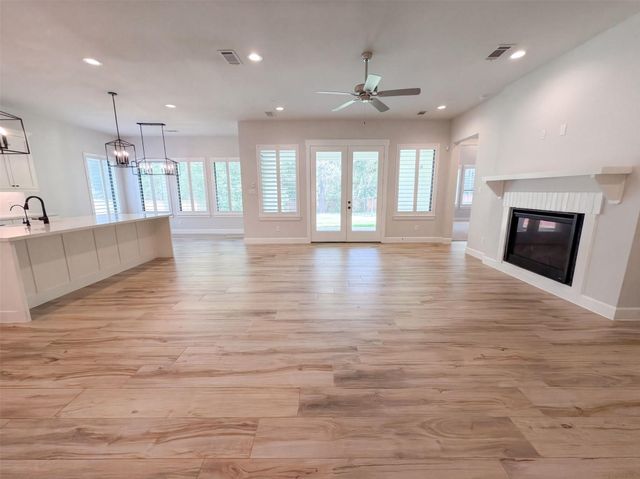 21211 Hidden Bend Loop, Magnolia, TX 77354