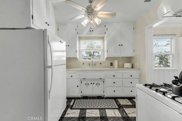 4854 W 94th Street, Inglewood, CA 90301