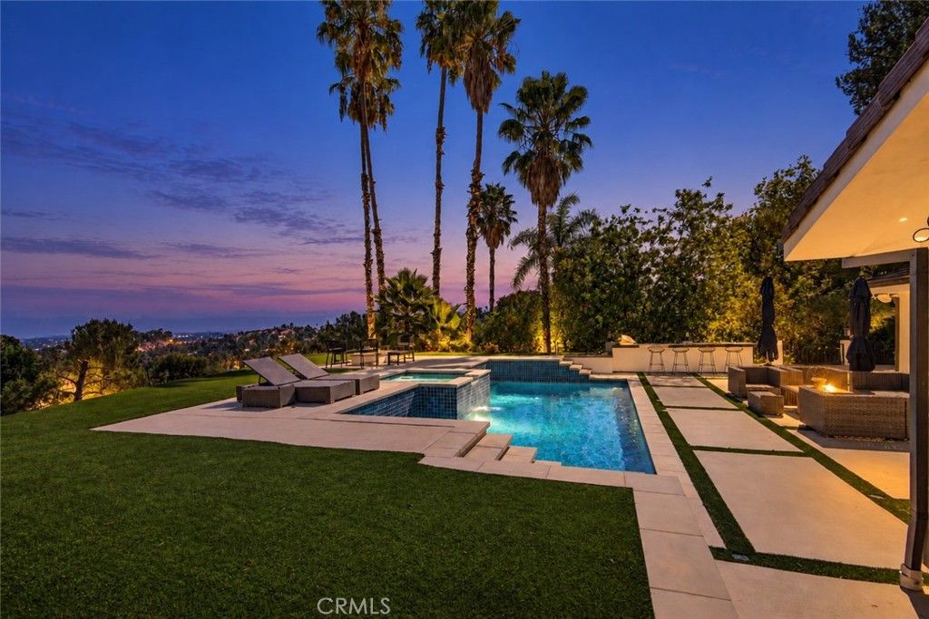 19541 Greenbriar Drive, Tarzana, CA 91356 — exterior