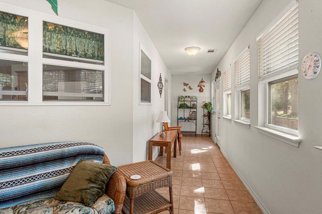 220 Clydesdale DR, Dale, TX 78616