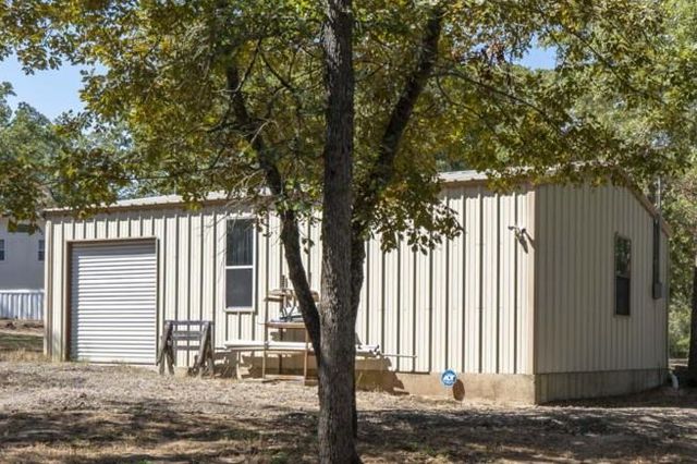 220 Clydesdale DR, Dale, TX 78616