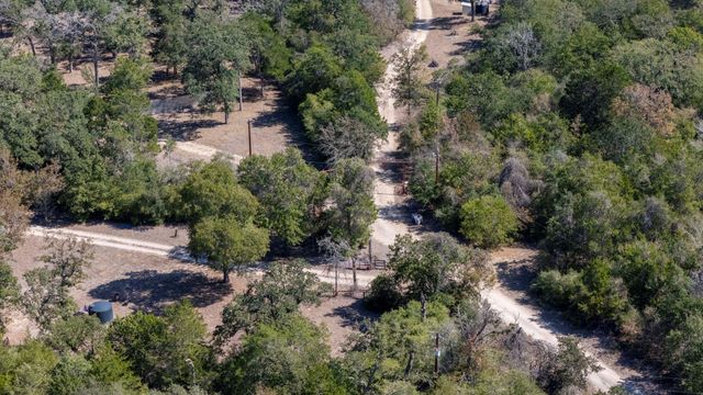 220 Clydesdale DR, Dale, TX 78616