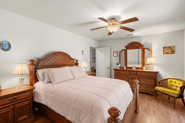 220 Clydesdale DR, Dale, TX 78616