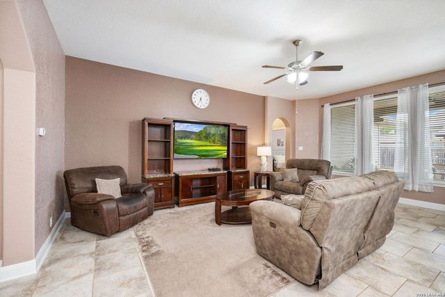 1610 Sun Canyon Blvd, New Braunfels, TX 78130