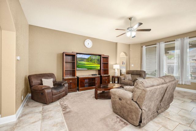 1610 Sun Canyon Blvd, New Braunfels, TX 78130