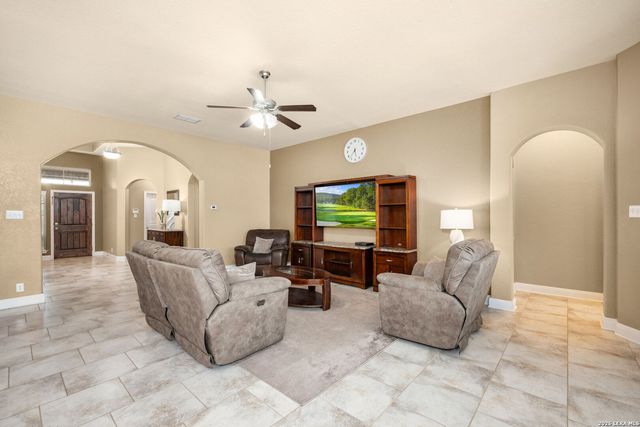 1610 Sun Canyon Blvd, New Braunfels, TX 78130