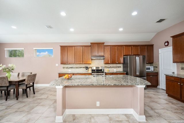 1610 Sun Canyon Blvd, New Braunfels, TX 78130