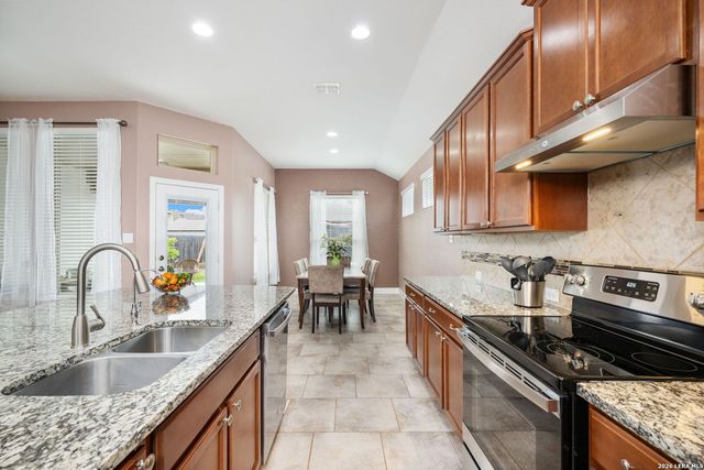 1610 Sun Canyon Blvd, New Braunfels, TX 78130