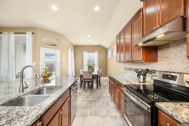 1610 Sun Canyon Blvd, New Braunfels, TX 78130