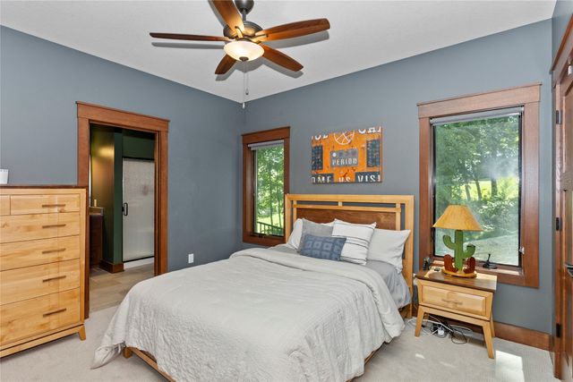 5692 SW Lake Ridge Drive, West Des Moines, IA 50265