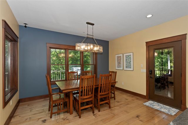 5692 SW Lake Ridge Drive, West Des Moines, IA 50265