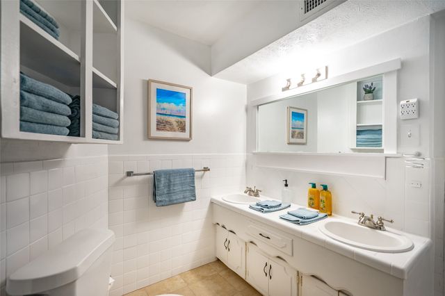 6018 E University Boulevard 101, Dallas, TX 75206