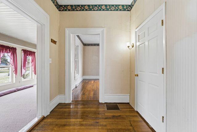 433 N College Street, Harrodsburg, KY 40330