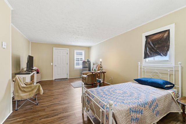 433 N College Street, Harrodsburg, KY 40330