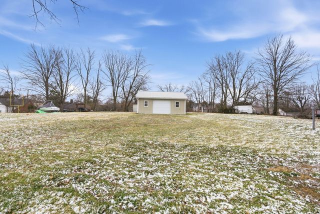 433 N College Street, Harrodsburg, KY 40330