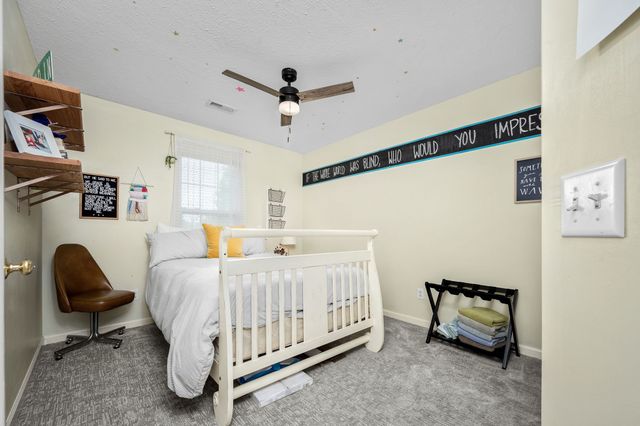 3342 Meadowhill Dr, Murfreesboro, TN 37130