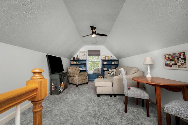3342 Meadowhill Dr, Murfreesboro, TN 37130