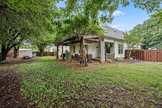 3342 Meadowhill Dr, Murfreesboro, TN 37130