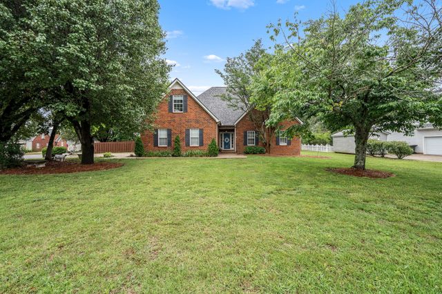 3342 Meadowhill Dr, Murfreesboro, TN 37130