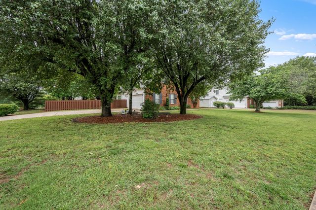 3342 Meadowhill Dr, Murfreesboro, TN 37130