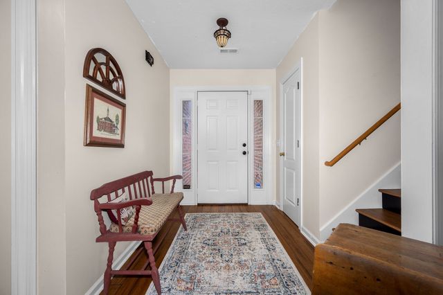 3342 Meadowhill Dr, Murfreesboro, TN 37130