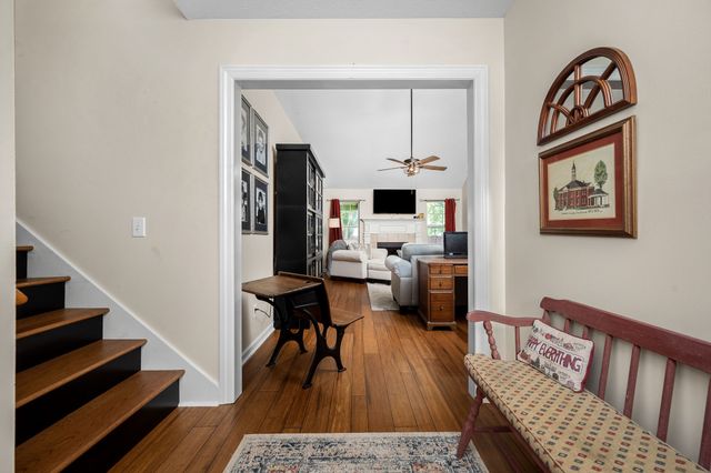 3342 Meadowhill Dr, Murfreesboro, TN 37130