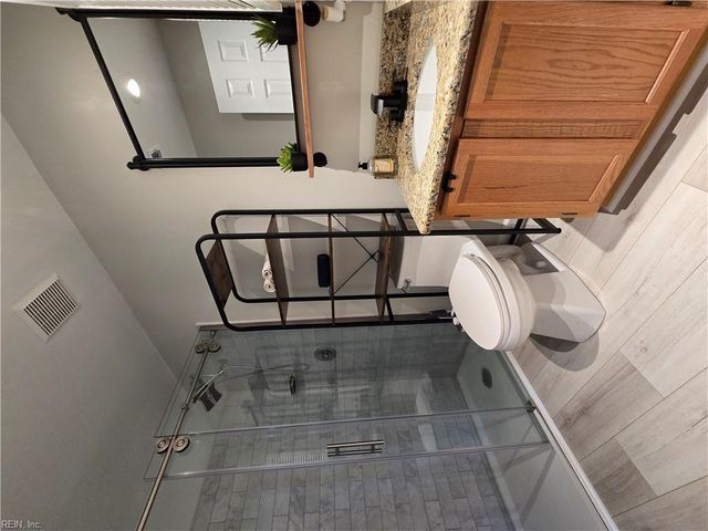 1208 Foursome LN, Virginia Beach, VA 23455