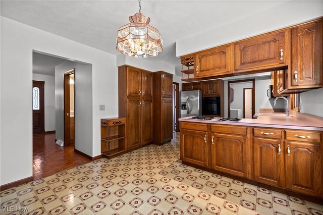 1711 Gulf Road, Elyria, OH 44035