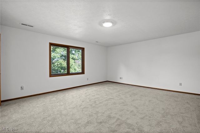 1711 Gulf Road, Elyria, OH 44035