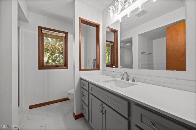 1711 Gulf Road, Elyria, OH 44035