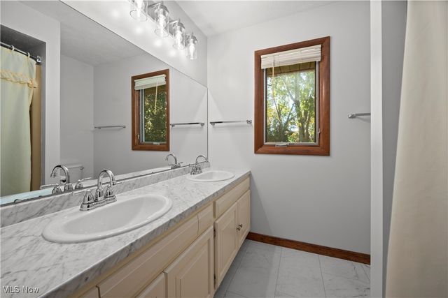 1711 Gulf Road, Elyria, OH 44035