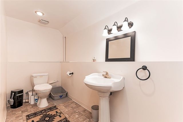 41 Dayton Avenue, Warwick, RI 02889