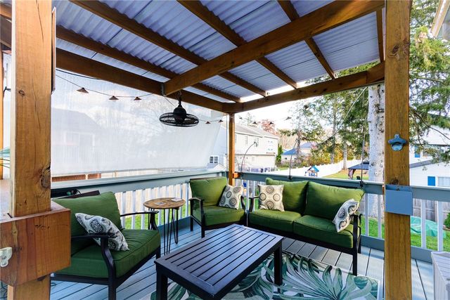 41 Dayton Avenue, Warwick, RI 02889