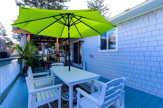 41 Dayton Avenue, Warwick, RI 02889