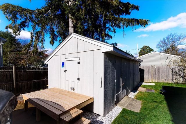 41 Dayton Avenue, Warwick, RI 02889