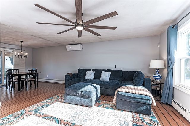 41 Dayton Avenue, Warwick, RI 02889