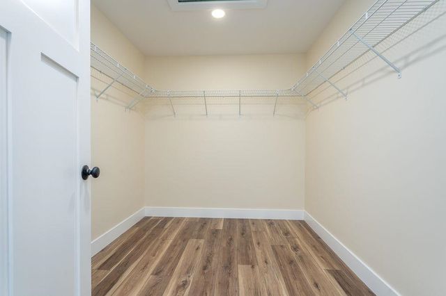 320 Knox Marsh Road, Madbury, NH 03823