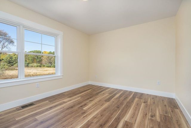 320 Knox Marsh Road, Madbury, NH 03823