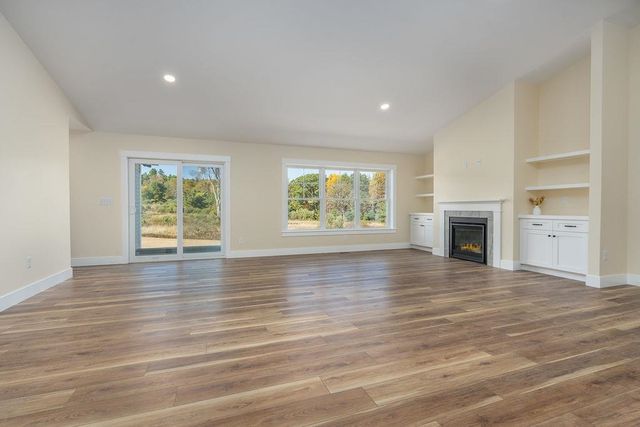 320 Knox Marsh Road, Madbury, NH 03823