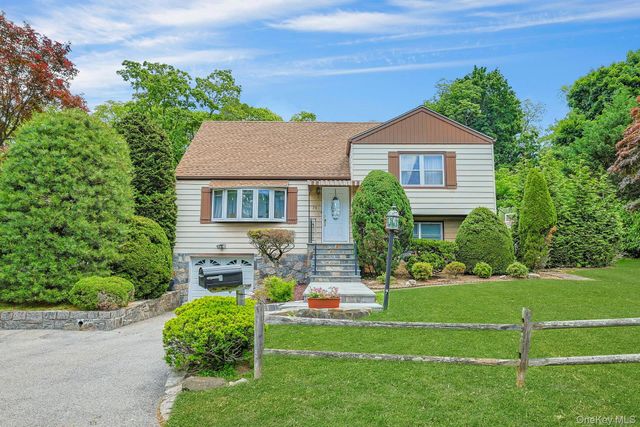 70 Durham Road, White Plains, NY 10607