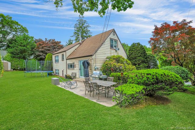 70 Durham Road, White Plains, NY 10607
