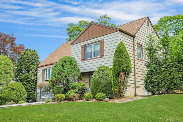 70 Durham Road, White Plains, NY 10607