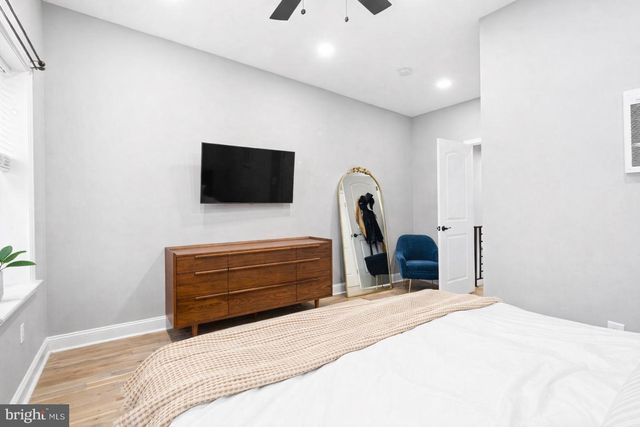 2425 FAIRMOUNT AVE, Philadelphia, PA 19130