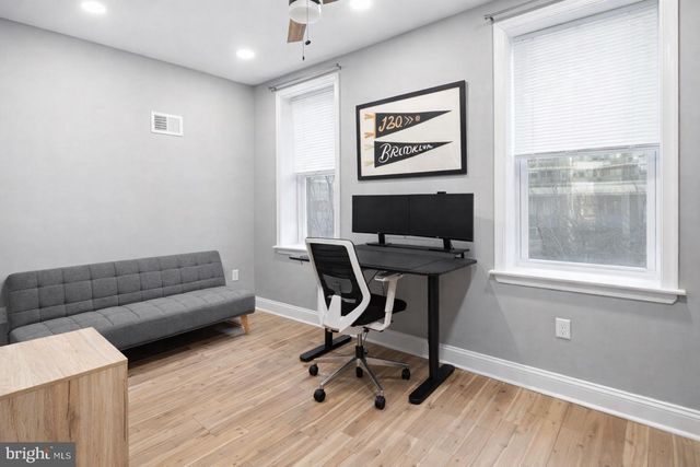 2425 FAIRMOUNT AVE, Philadelphia, PA 19130