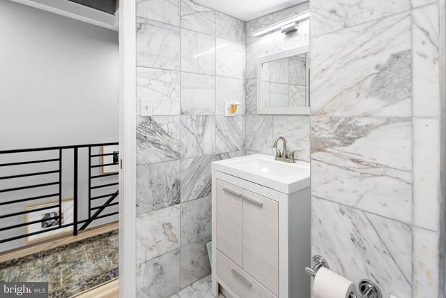 2425 FAIRMOUNT AVE, Philadelphia, PA 19130