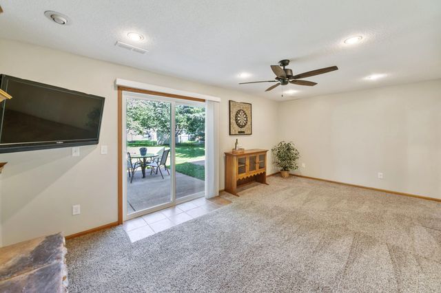 4712 Heather Ridge Road N, Oakdale, MN 55128